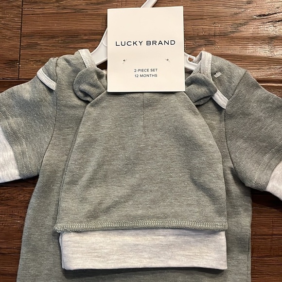 Lucky Brand 2 Piece Set Size 12 Months - Picture 1 of 5